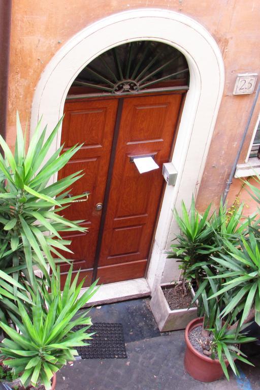 רומא Santonofrio Apartments מראה חיצוני תמונה